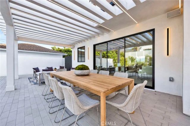 706 S Kenneth Road, Burbank, CA 91501