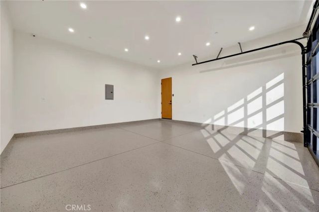 706 S Kenneth Road, Burbank, CA 91501