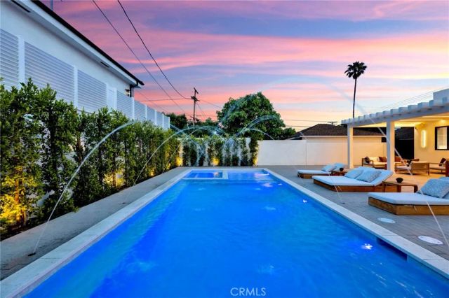 706 S Kenneth Road, Burbank, CA 91501