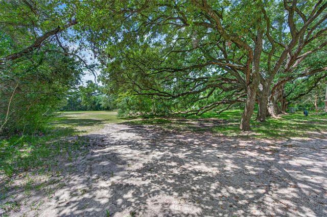7131 Holmsley Lane N, Houston, TX 77040