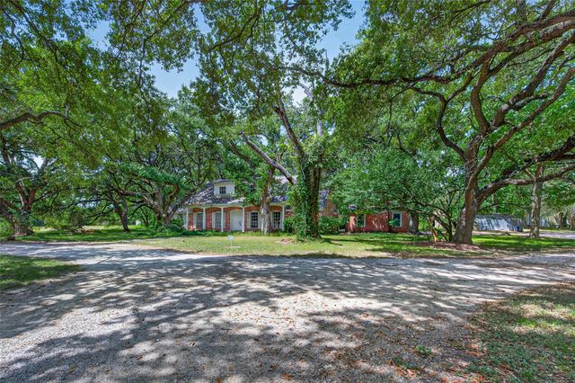 7131 Holmsley Lane N, Houston, TX 77040