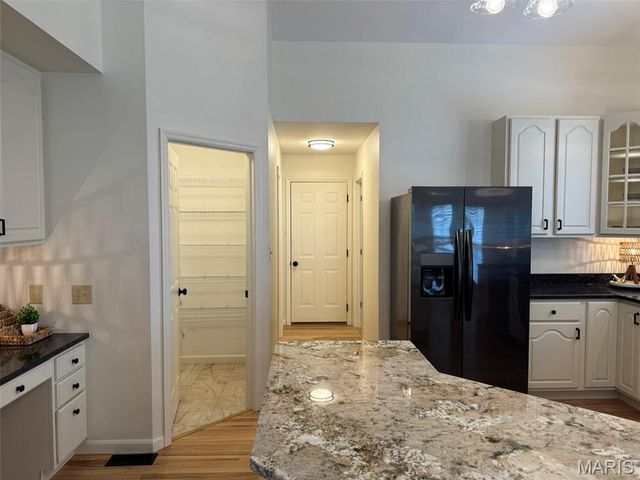 727 Hawk Run Drive, O'fallon, MO 63368
