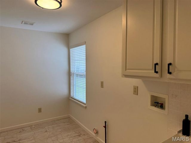 727 Hawk Run Drive, O'fallon, MO 63368