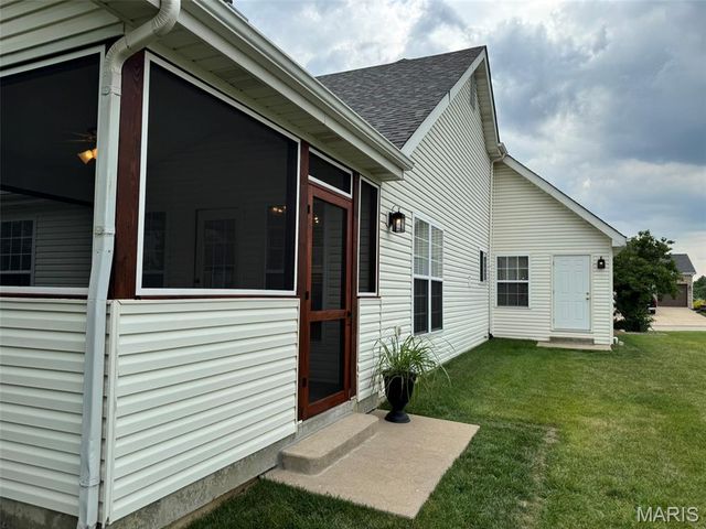 727 Hawk Run Drive, O'fallon, MO 63368