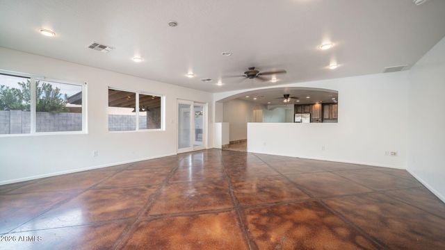 2526 E ISABELLA Avenue, Mesa, AZ 85204