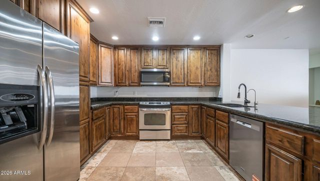 2526 E ISABELLA Avenue, Mesa, AZ 85204