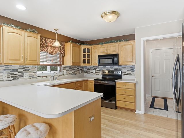 20700 Frazho Street, St Clair Shores, MI 48081