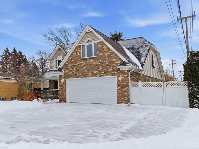 20700 Frazho Street, St Clair Shores, MI 48081