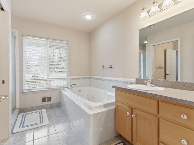 20700 Frazho Street, St Clair Shores, MI 48081