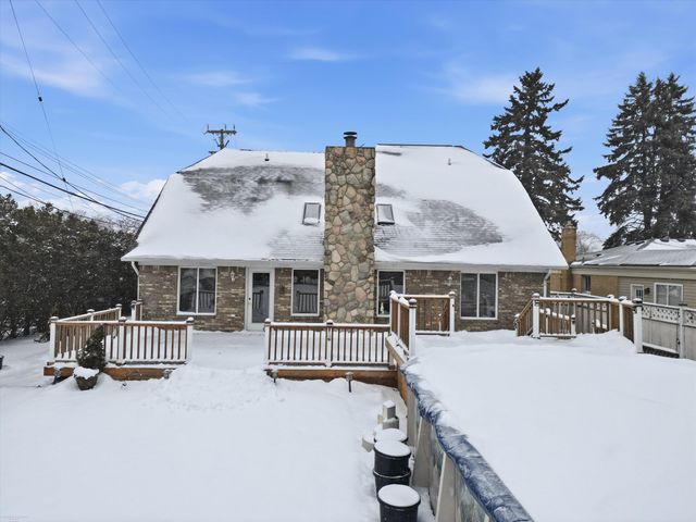 20700 Frazho Street, St Clair Shores, MI 48081