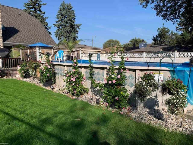 20700 Frazho Street, St Clair Shores, MI 48081