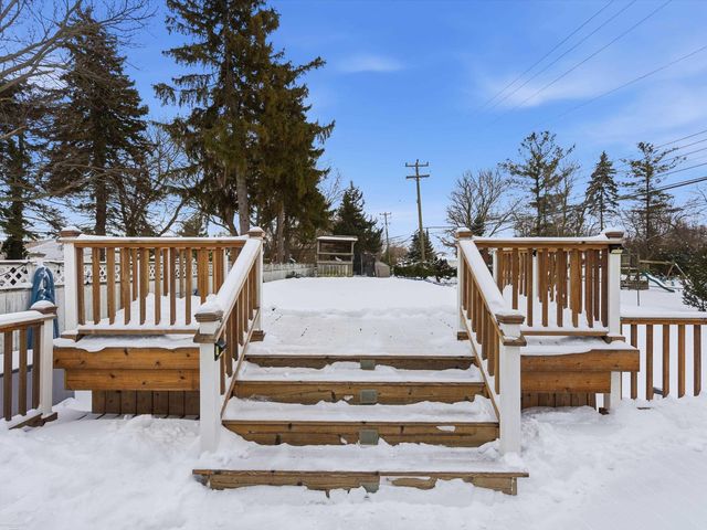 20700 Frazho Street, St Clair Shores, MI 48081