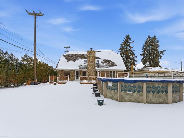 20700 Frazho Street, St Clair Shores, MI 48081