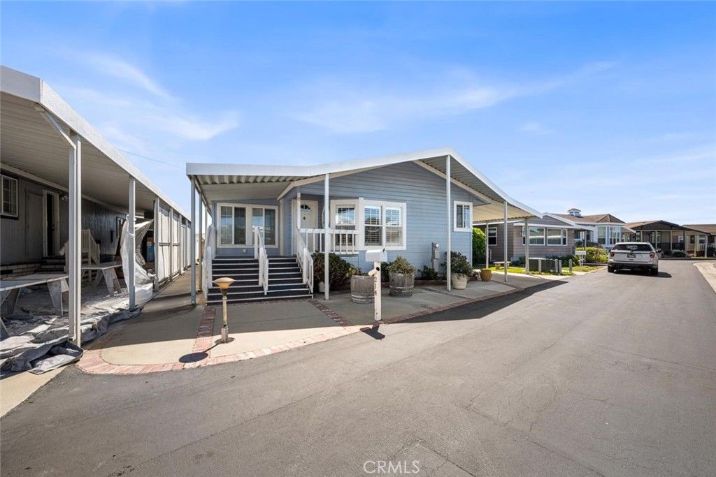 16222 Monterey Ln. 214, Huntington Beach, CA 92649 — photo 5