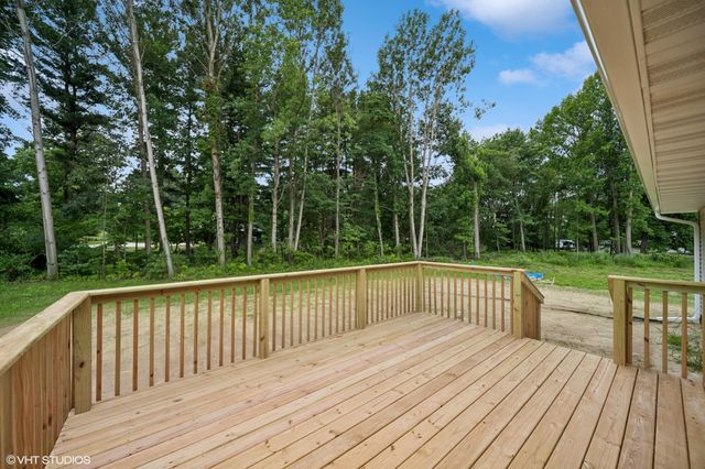 9102 W Valley Court, Michigan City, IN 46360