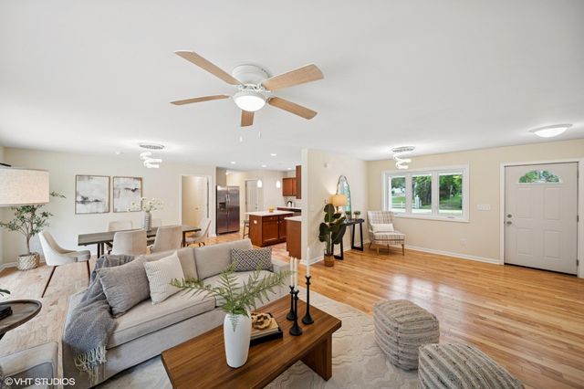 9102 W Valley Court, Michigan City, IN 46360