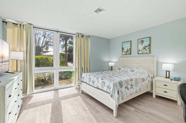 500 S WASHINGTON DRIVE 2A, Sarasota, FL 34236