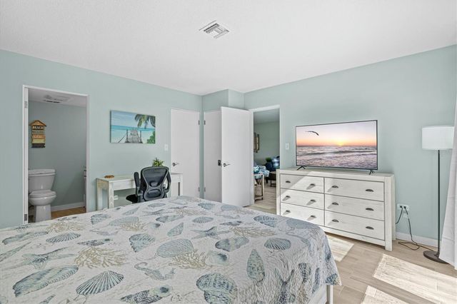 500 S WASHINGTON DRIVE 2A, Sarasota, FL 34236