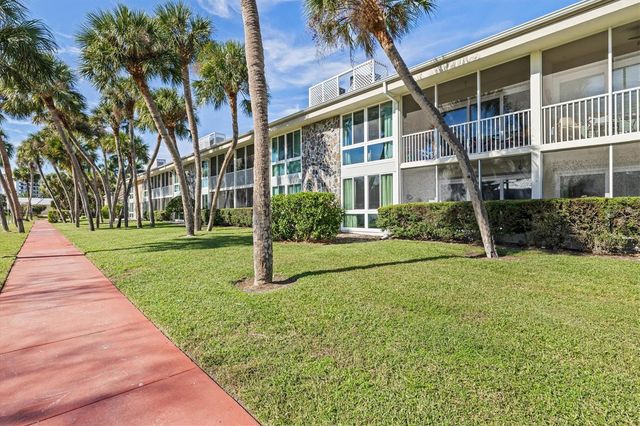 500 S WASHINGTON DRIVE 2A, Sarasota, FL 34236