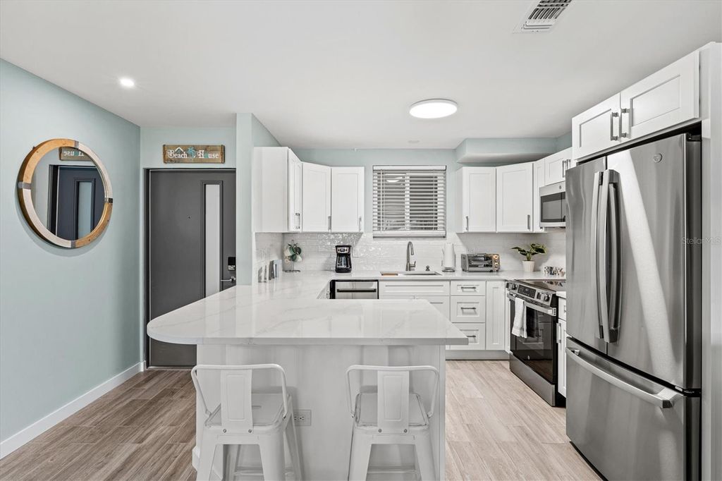 500 S WASHINGTON DRIVE 2A, Sarasota, FL 34236