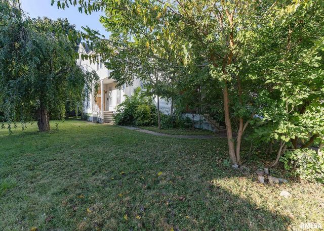 537 6TH Avenue S, Clinton, IA 52732