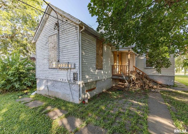 537 6TH Avenue S, Clinton, IA 52732