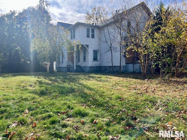 537 6TH Avenue S, Clinton, IA 52732