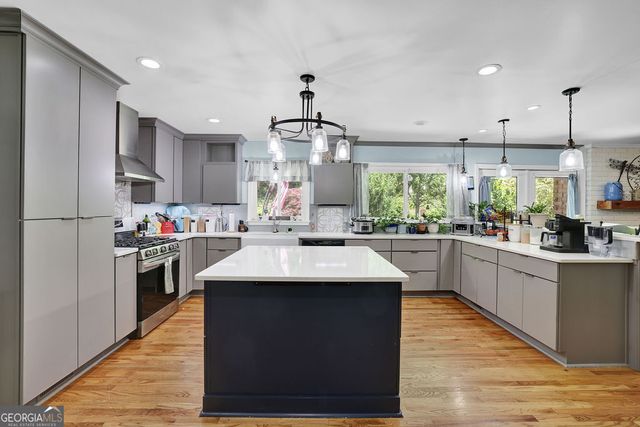 650 Riverside Road, Roswell, GA 30075