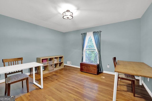 650 Riverside Road, Roswell, GA 30075