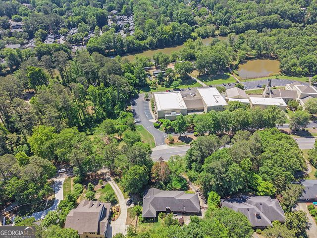 650 Riverside Road, Roswell, GA 30075