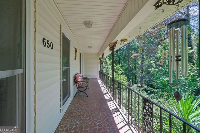 650 Riverside Road, Roswell, GA 30075