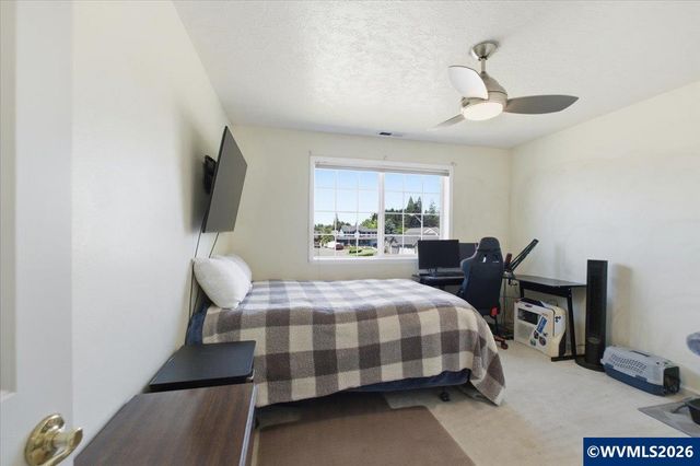 1290 Prairie Grass Av NE, Keizer, OR 97303
