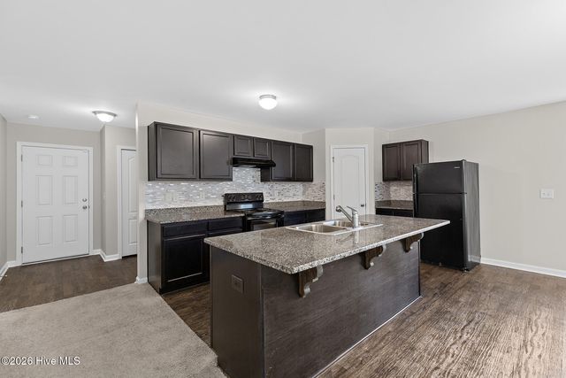 1828 Simonton Drive, Wilmington, NC 28405