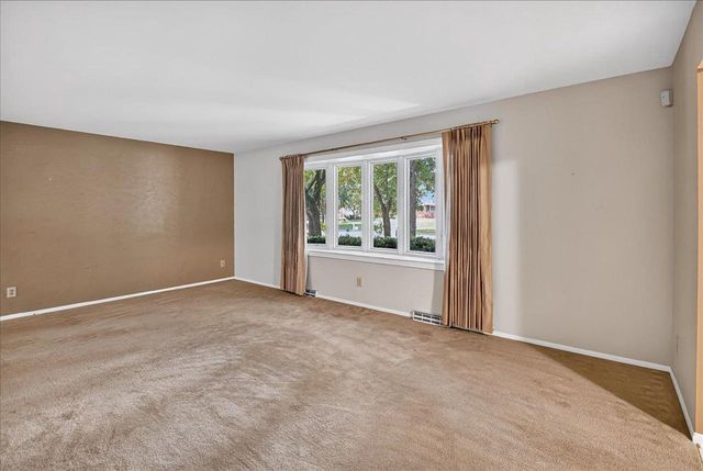 3306 Kingston Drive, Madison, WI 53713
