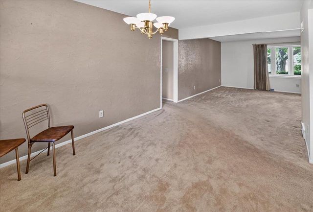 3306 Kingston Drive, Madison, WI 53713