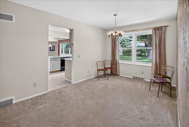 3306 Kingston Drive, Madison, WI 53713