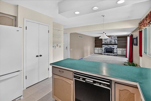 3306 Kingston Drive, Madison, WI 53713