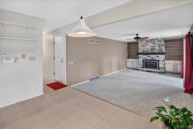 3306 Kingston Drive, Madison, WI 53713