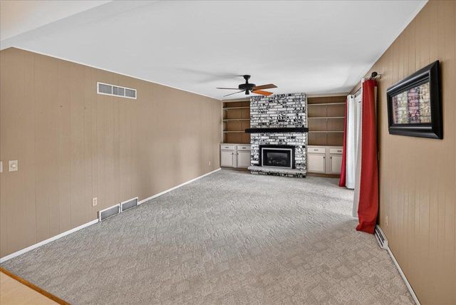 3306 Kingston Drive, Madison, WI 53713