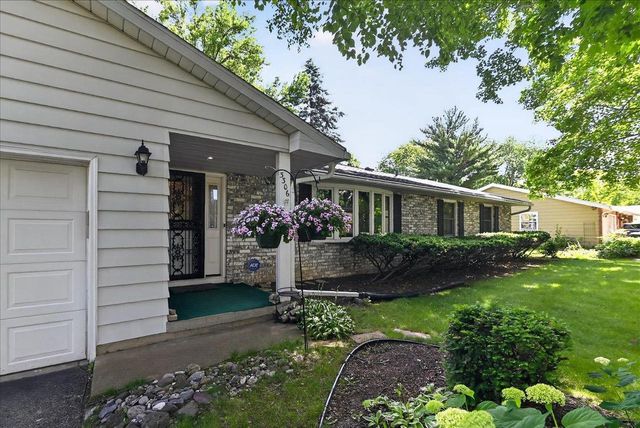 3306 Kingston Drive, Madison, WI 53713