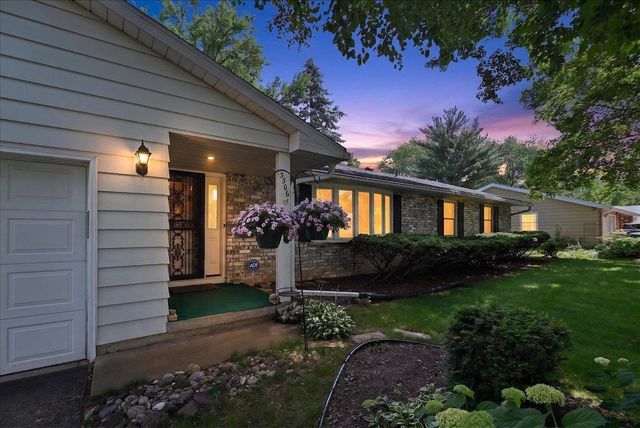 3306 Kingston Drive, Madison, WI 53713