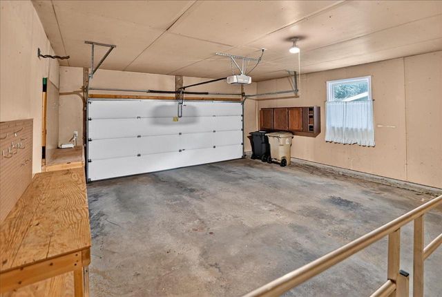 3306 Kingston Drive, Madison, WI 53713