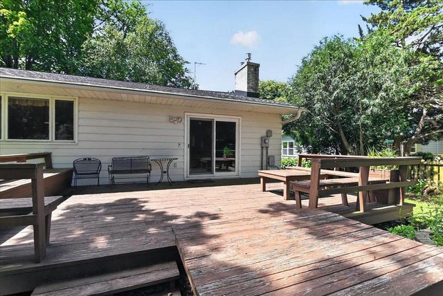 3306 Kingston Drive, Madison, WI 53713