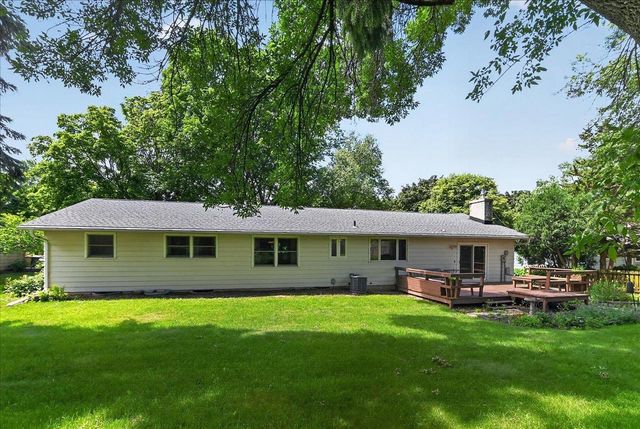 3306 Kingston Drive, Madison, WI 53713