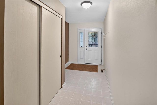 3306 Kingston Drive, Madison, WI 53713