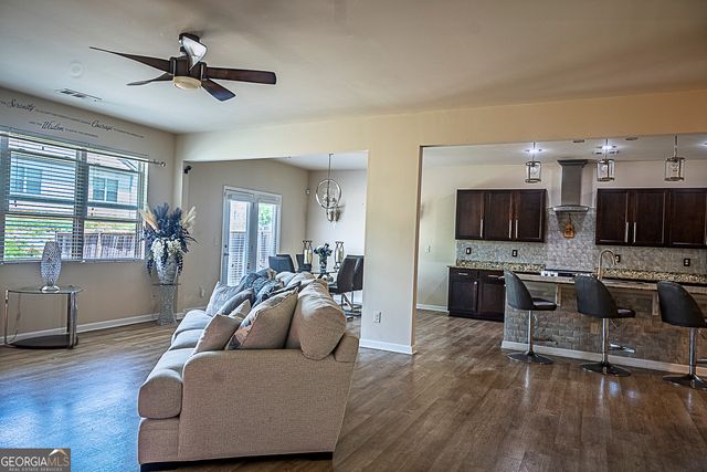 3922 Makeover Court, Atlanta, GA 30349