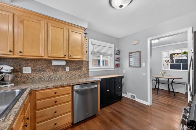 33225 Florence Street, Garden City, MI 48135