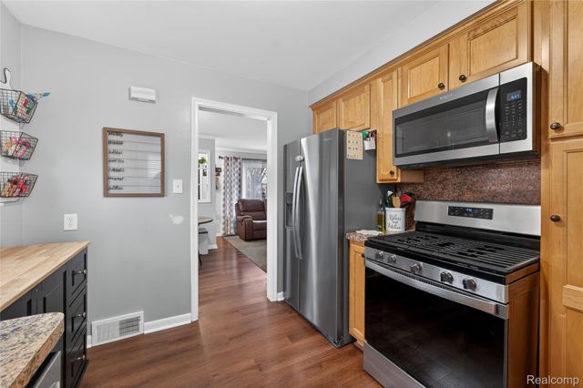 33225 Florence Street, Garden City, MI 48135