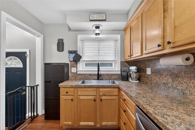 33225 Florence Street, Garden City, MI 48135