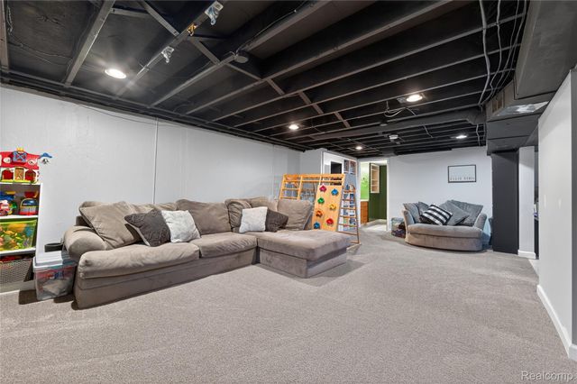 33225 Florence Street, Garden City, MI 48135